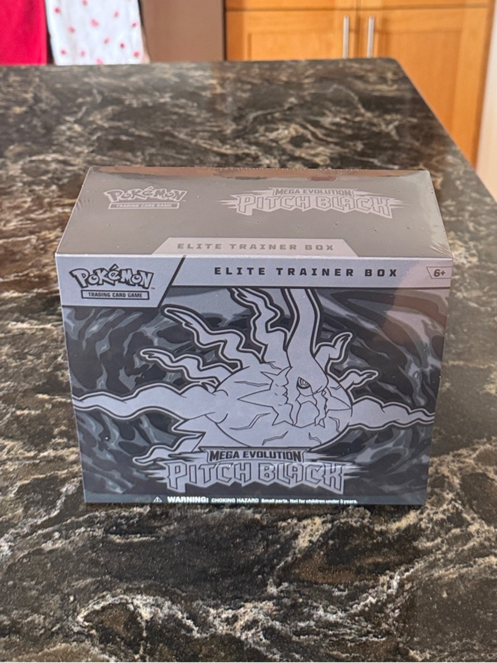 Pokemon Pitch Black Elite Trainer Box - Black Gray White Sealed